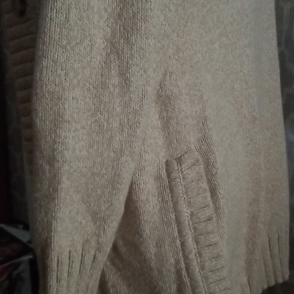 Cardigan - Picture 3 of 5